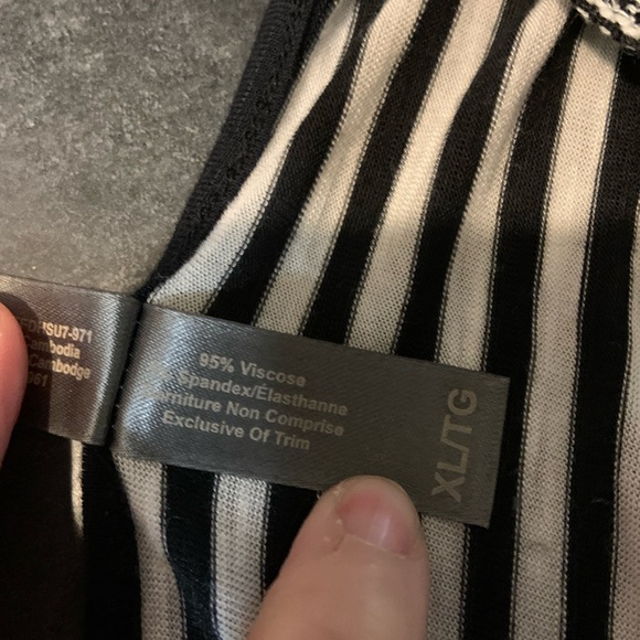 Denver Hayes XL striped tank top - Picture 3 of 3